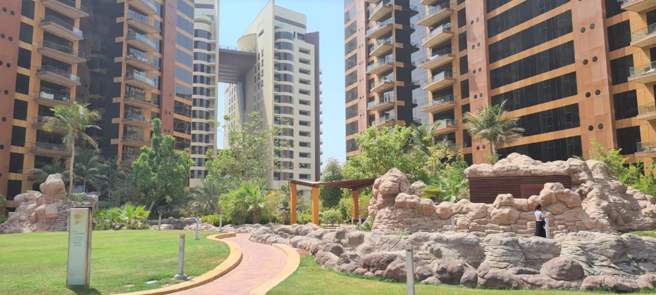 Palm Jumeirah 1br Luxurious & Gorgeous View Dubai